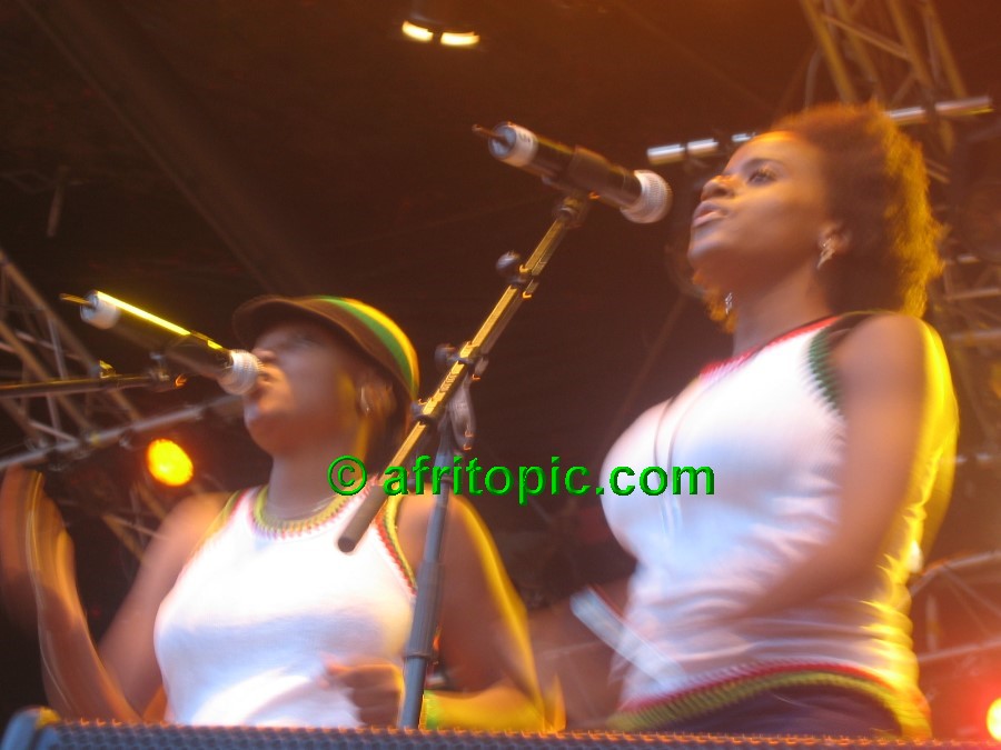 ../Images/Summerjam2005_2 130.jpg